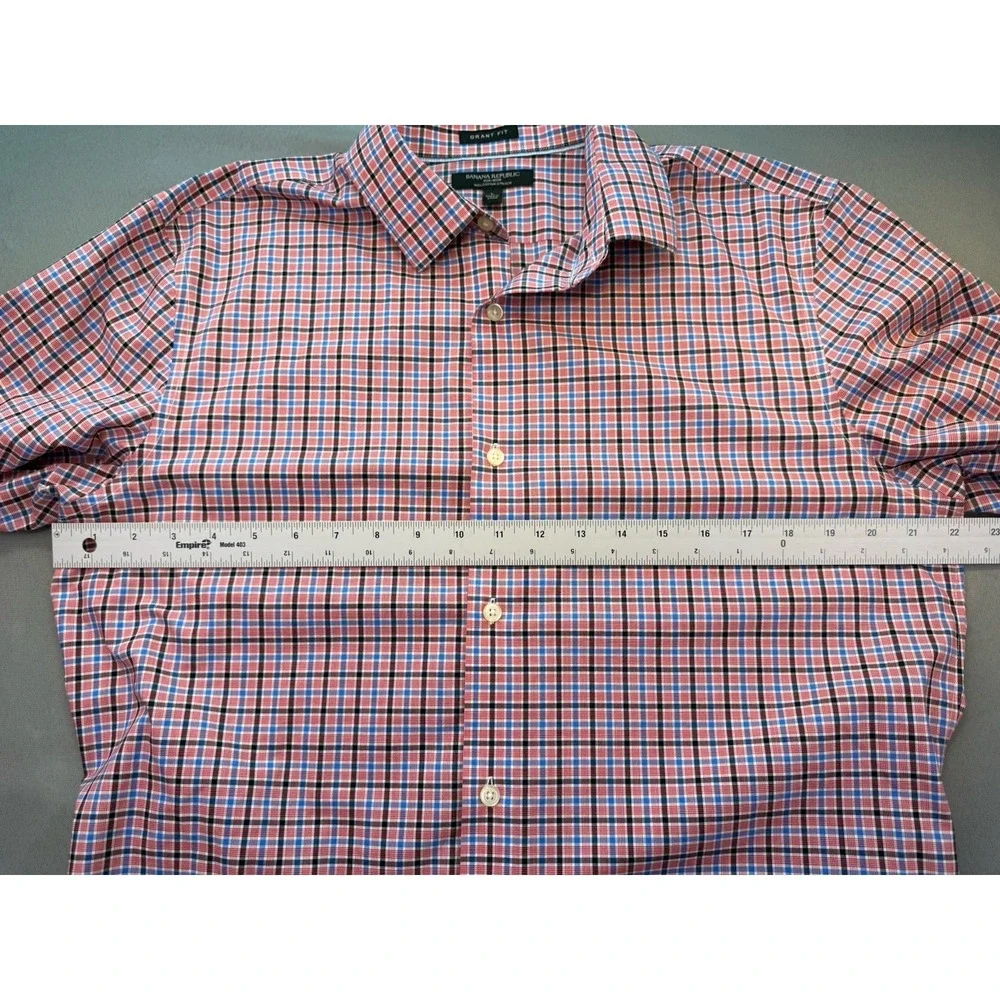 Banana Republic Button Up Shirt Tailored Grant Fit Red Blue Black Non-Iron Large